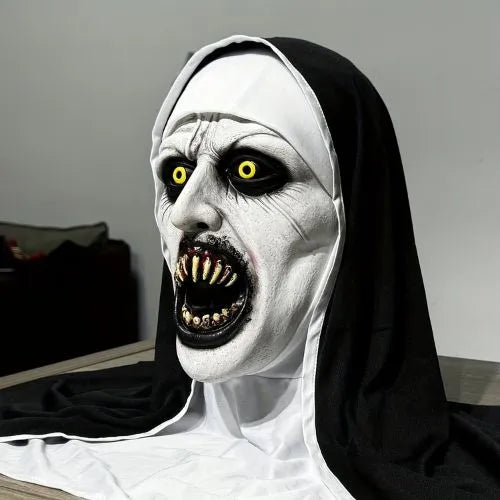 Máscara de monja de terror